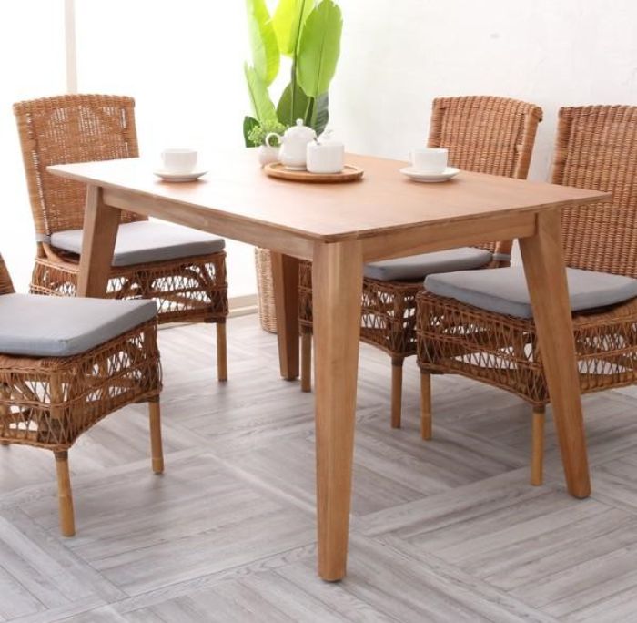 dining-table-forest