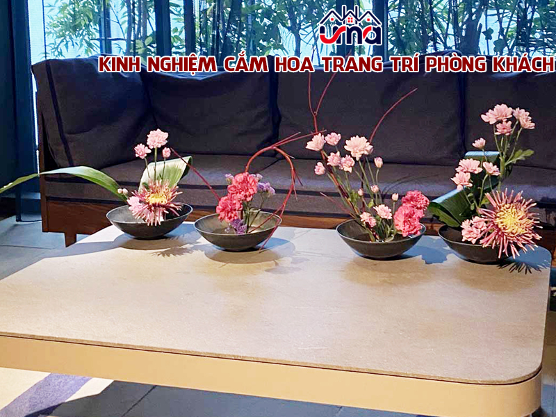 kinh-nghiem-cam-hoa-trang-tri-phong-khach