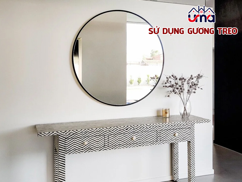 su-dung-guong-treo